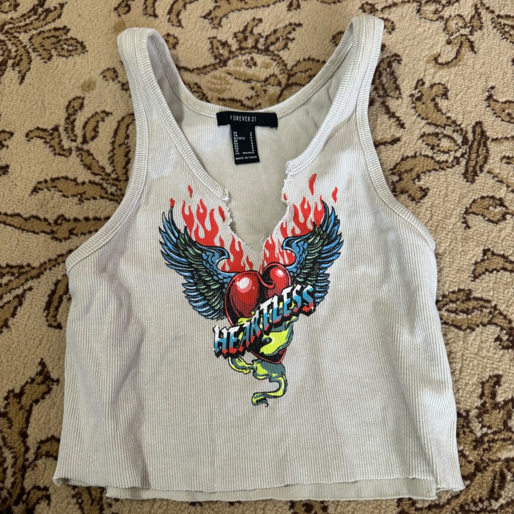 Graphic tank